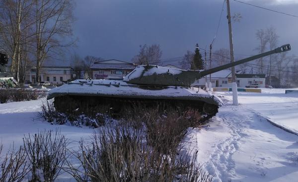 Танк на&nbsp;станции Козулька