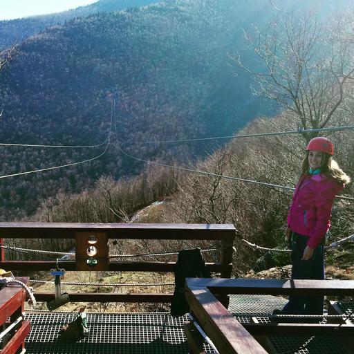 Zip line. USA. Hunter.
